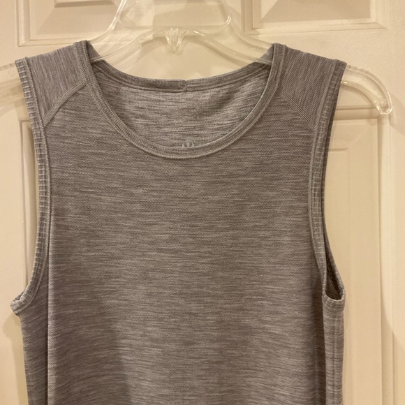 Lululemon In The Flow Tank Dress, Heathered Gray, Ruched Sides, Round Neck, Sz 4 - Picture 4 of 10